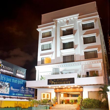 President Hotel Mysore Exterior photo